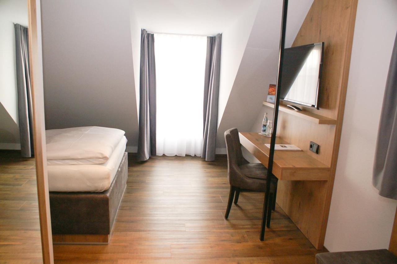 Hotel Gruener Baum 카우프보이렌 외부 사진