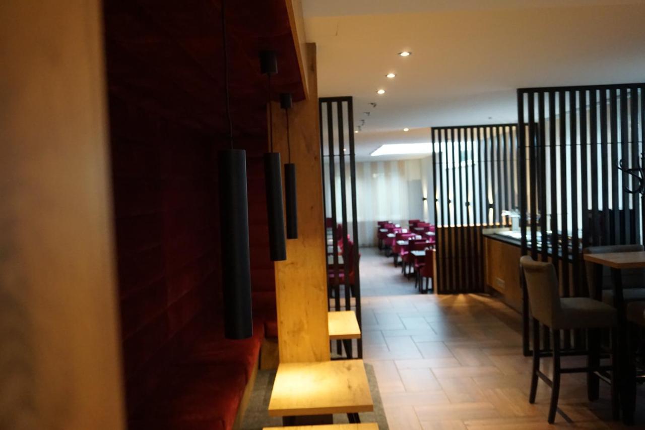 Hotel Gruener Baum 카우프보이렌 외부 사진